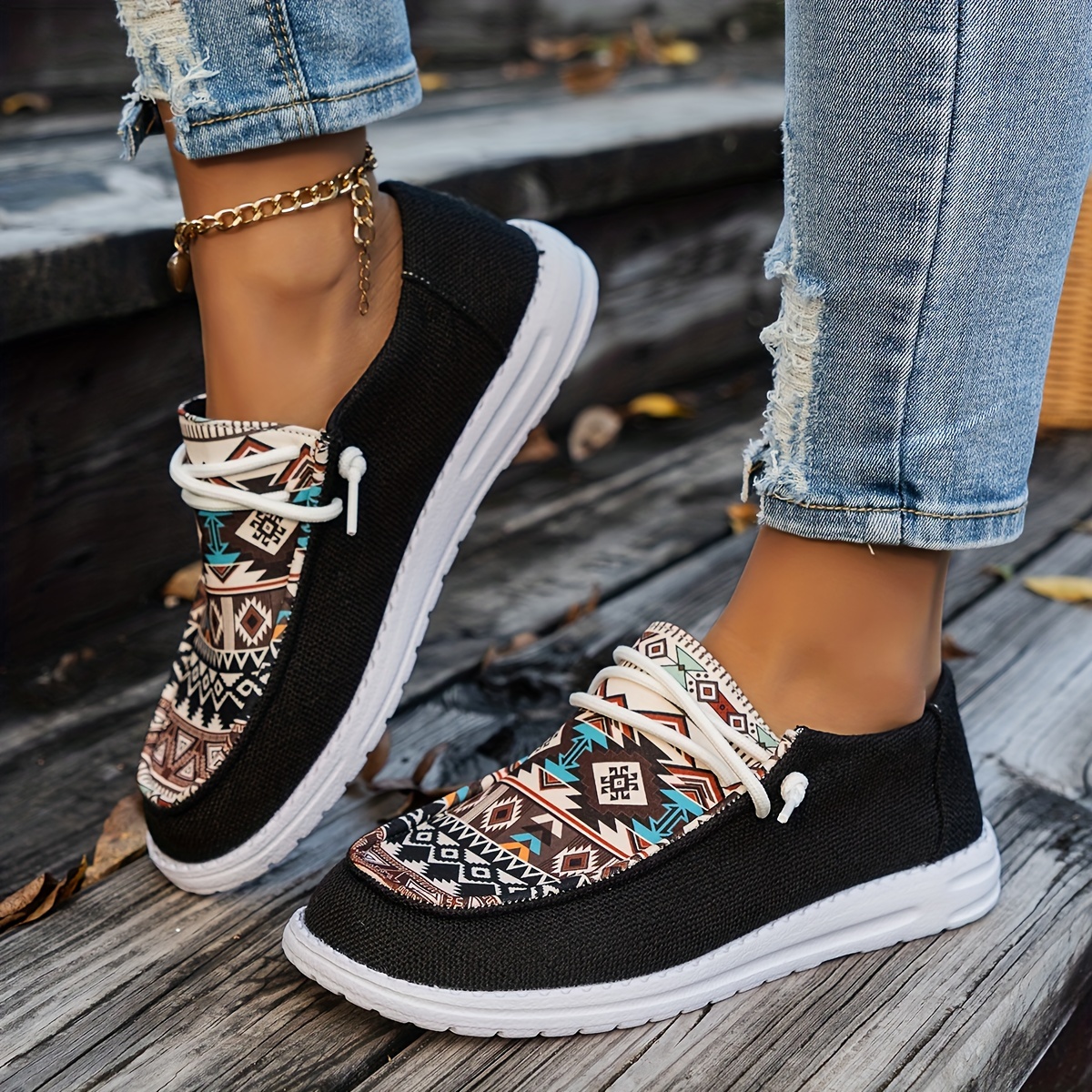 womens tribal print canvas shoes lightweight round toe low top sneakers casual outdoor walking flat shoes details 3