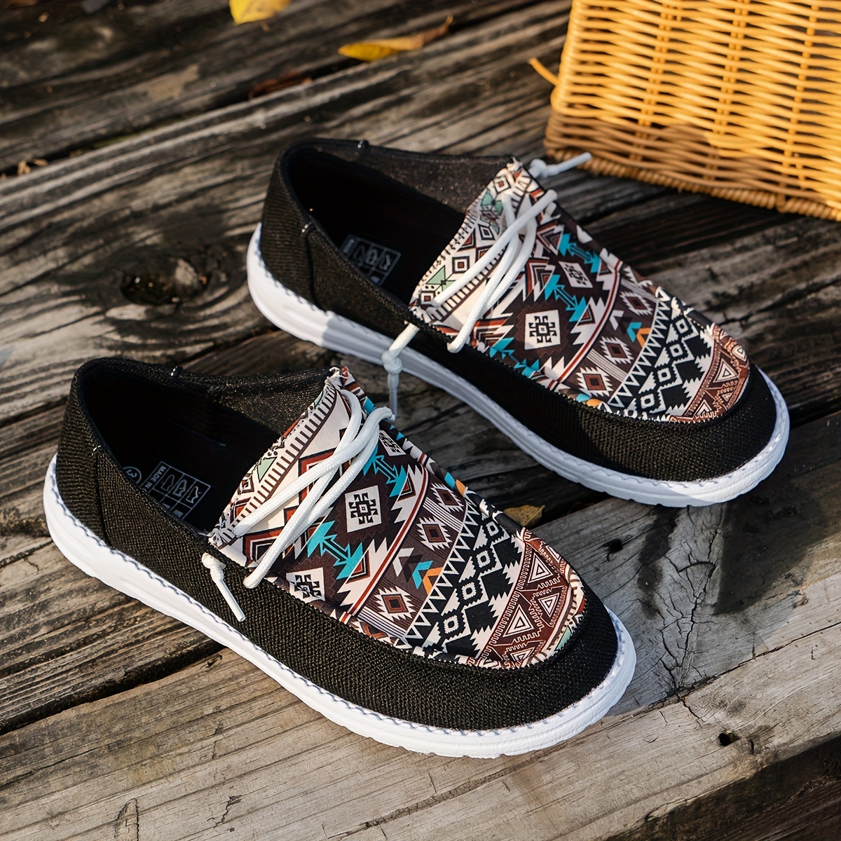 womens tribal print canvas shoes lightweight round toe low top sneakers casual outdoor walking flat shoes details 4